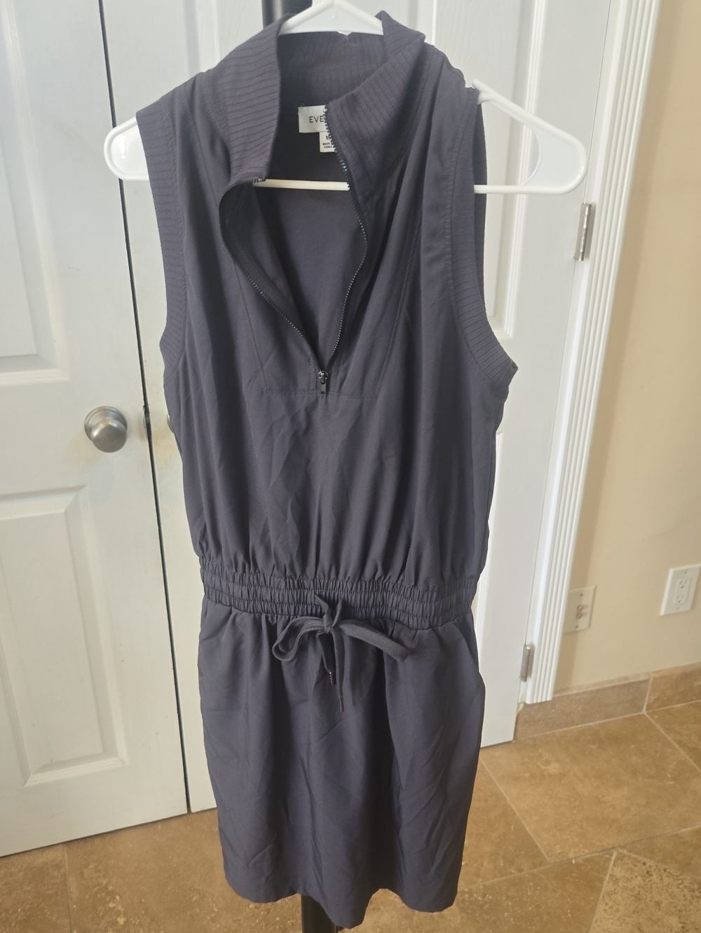 Everlane Navy Sleeveless Zip-Front Kids One-Piece with Drawstring M